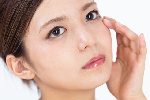 脱脂(経結膜下脱脂法)とは